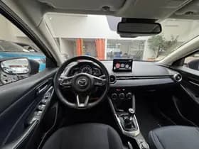 Mazda 2 thumbnail 2