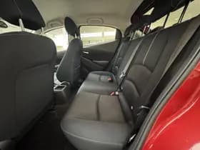 Mazda 2 thumbnail 6