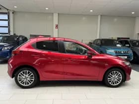 Mazda 2 thumbnail 9