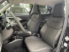 Suzuki Swift thumbnail 4