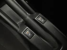 Suzuki Swift thumbnail 17