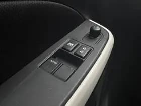 Suzuki Swift thumbnail 19