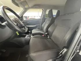 Suzuki Swift thumbnail 4