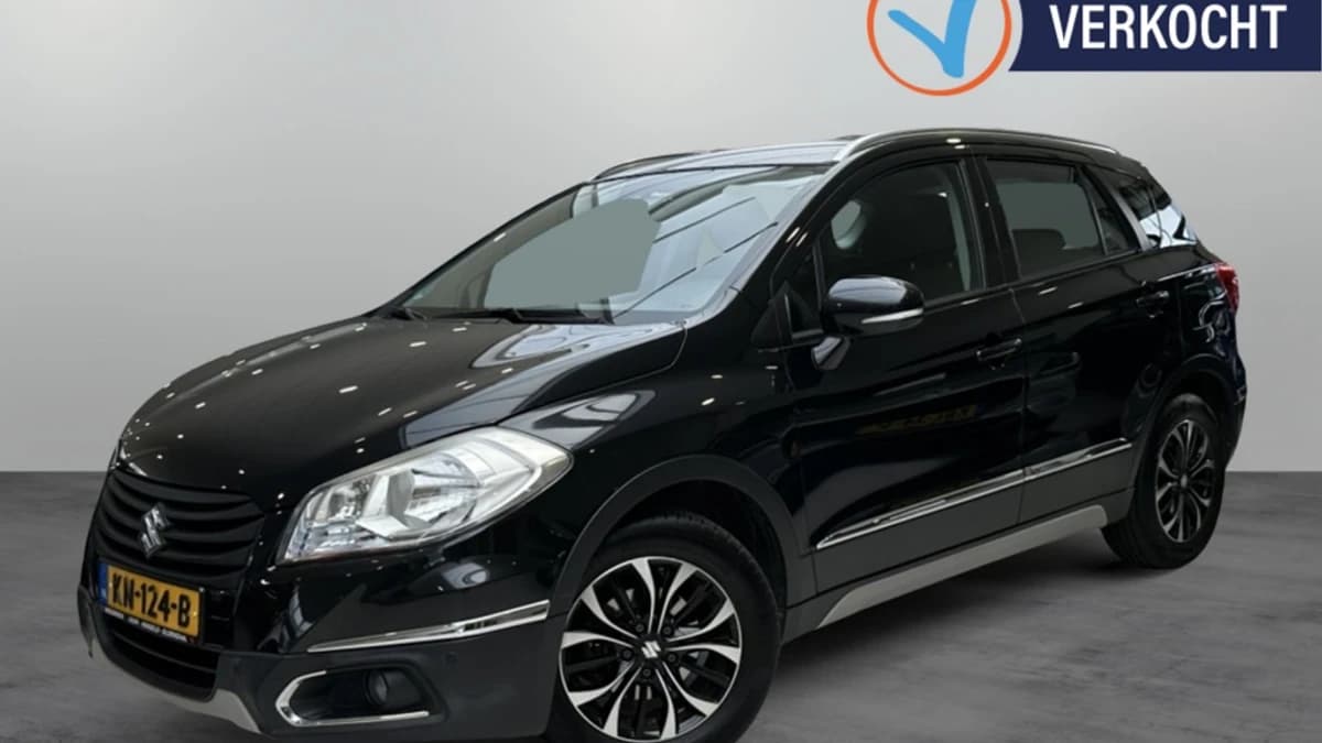 Suzuki S-CROSS — foto 1