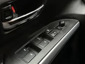 Suzuki S-CROSS thumbnail 15