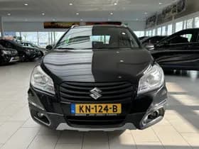 Suzuki S-CROSS thumbnail 18