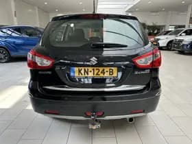 Suzuki S-CROSS thumbnail 21