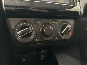 Suzuki Swift thumbnail 14