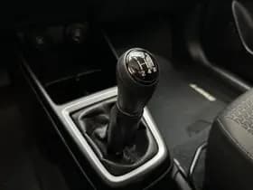 Suzuki Swift thumbnail 15