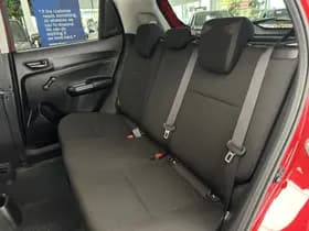Suzuki Swift thumbnail 6