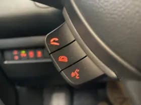 Suzuki Swift thumbnail 16