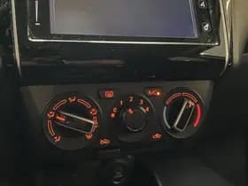 Suzuki Swift thumbnail 22
