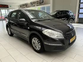 Suzuki S-CROSS thumbnail 30