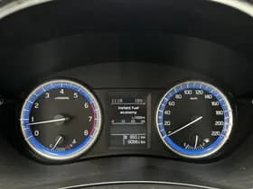 Suzuki S-CROSS thumbnail 10