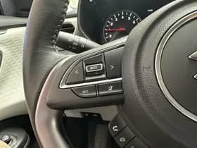 Suzuki Swift thumbnail 25