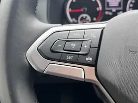 Volkswagen Caravelle thumbnail 13