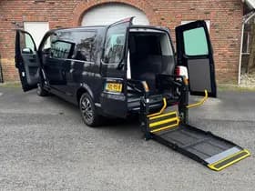 Volkswagen Caravelle thumbnail 24