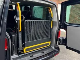 Volkswagen Caravelle thumbnail 26