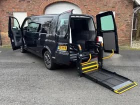 Volkswagen Caravelle thumbnail 99