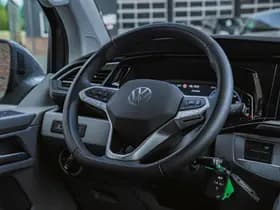 Volkswagen Caravelle thumbnail 12