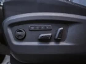 Volkswagen Caravelle thumbnail 36