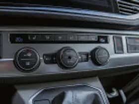 Volkswagen Caravelle thumbnail 61