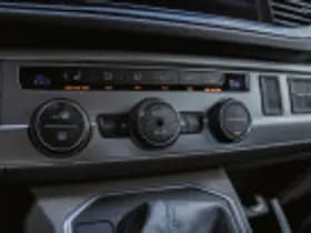 Volkswagen Caravelle thumbnail 62