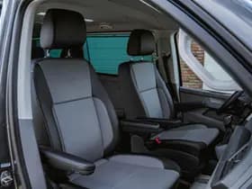 Volkswagen Caravelle thumbnail 9