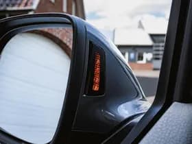 Volkswagen Caravelle thumbnail 100