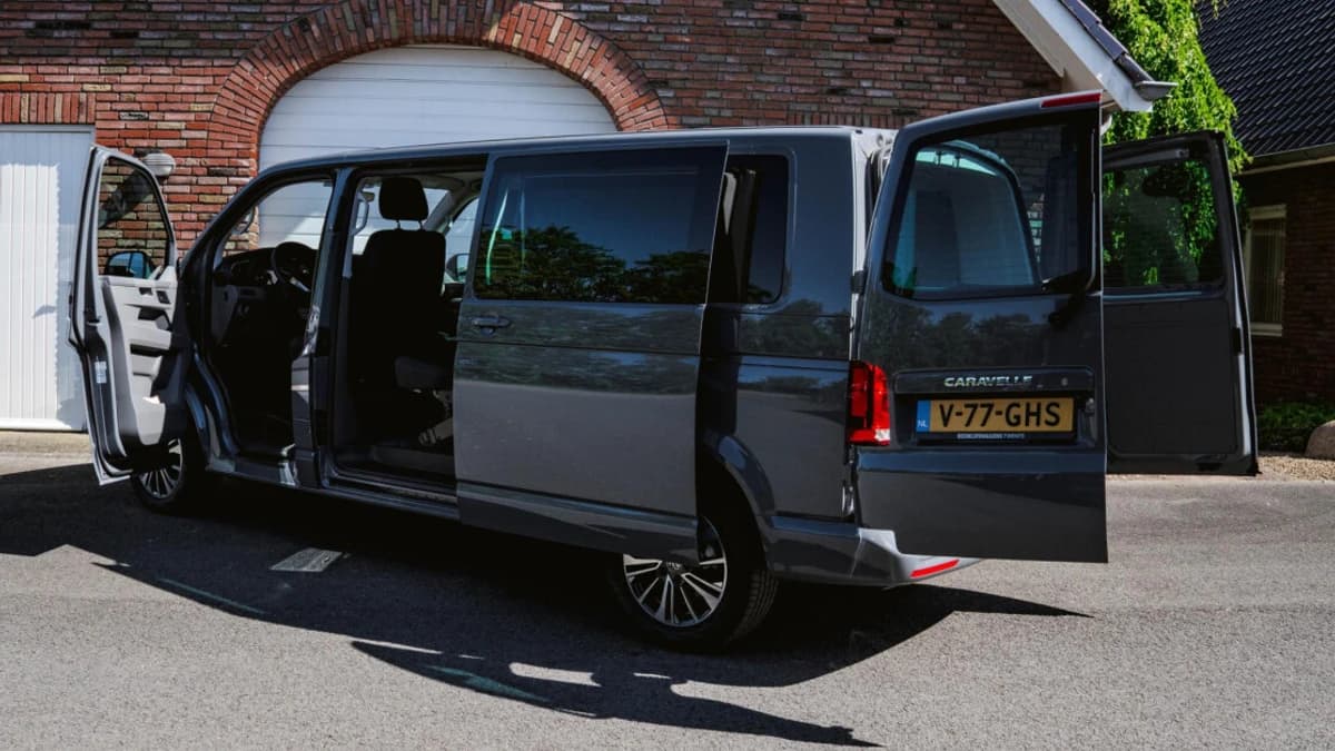 Volkswagen Transporter — foto 1