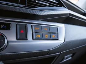 Volkswagen Caravelle thumbnail 102