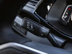 Volkswagen Caravelle thumbnail 16