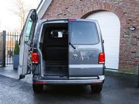 Volkswagen Caravelle thumbnail 32