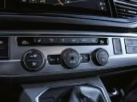 Volkswagen Caravelle thumbnail 66