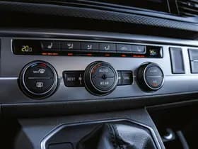 Volkswagen Caravelle thumbnail 100