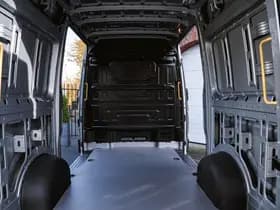 Volkswagen Crafter thumbnail 113