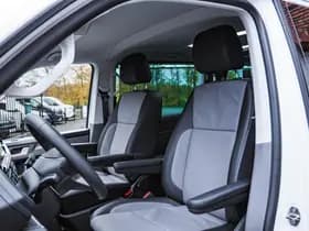 Volkswagen Caravelle thumbnail 105