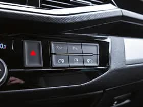 Volkswagen Caravelle thumbnail 23