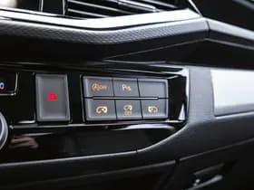 Volkswagen Caravelle thumbnail 24