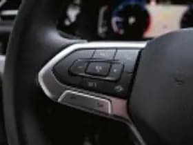 Volkswagen Caravelle thumbnail 59