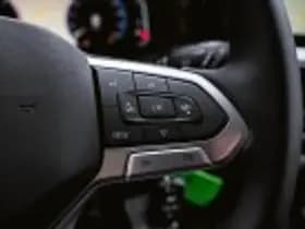 Volkswagen Caravelle thumbnail 60