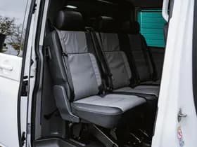 Volkswagen Caravelle thumbnail 8