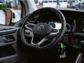 Volkswagen Caravelle thumbnail 88