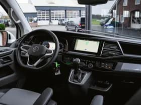 Volkswagen Caravelle thumbnail 10