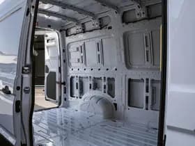 Volkswagen Crafter thumbnail 32