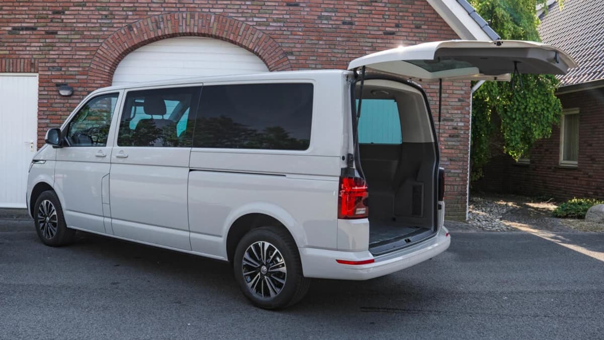 Volkswagen Transporter — foto 1