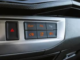 Volkswagen Caravelle thumbnail 21