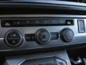 Volkswagen Caravelle thumbnail 63