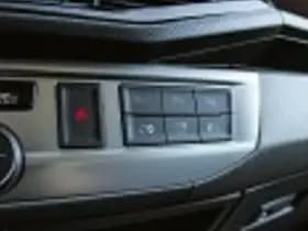 Volkswagen Caravelle thumbnail 66