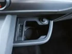 Volkswagen Caravelle thumbnail 68